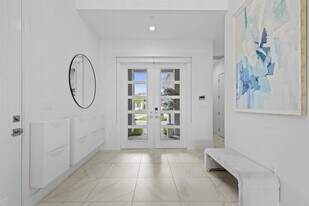 Building Photo - 12884 Wingspan Ct