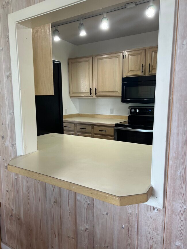 Building Photo - 151 Toftum Ln