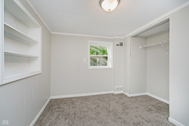 Building Photo - 324 N Tennessee St