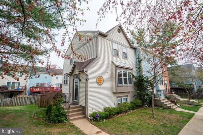 Building Photo - 3500 Vintage Spg Ter