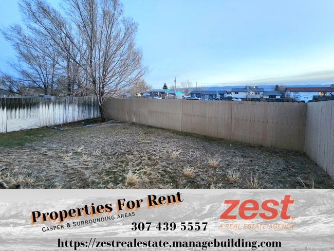 Building Photo - 753 6th St