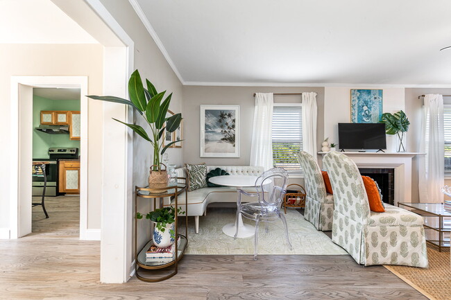 Kitchen nook in living room - 744 High St