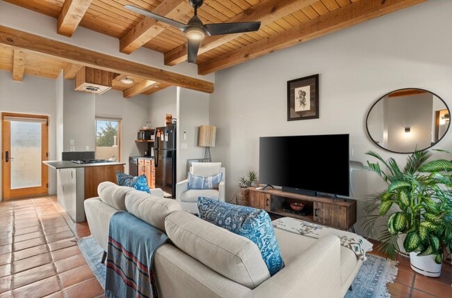 Building Photo - 3227 La Paz Ln