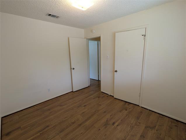 Building Photo - 1112 Dennis Dr