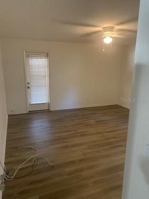 Building Photo - 886 Harbor Hill Dr