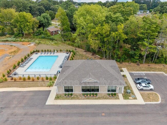 Building Photo - 15 Millswood Dr