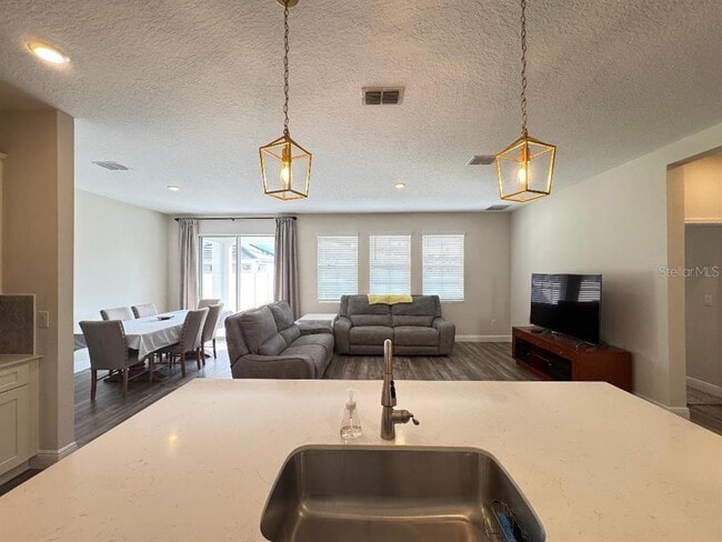 Building Photo - 10353 Fieldstone Myrtle Wy