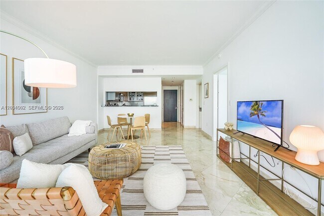 Building Photo - 540 West Ave