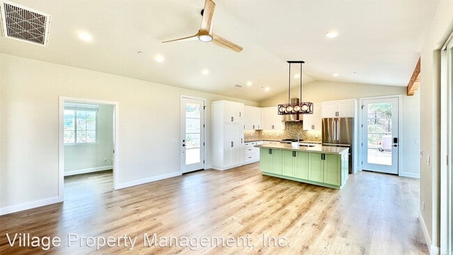 Building Photo - 1 br, 1 bath House - 1811 Vista Del Lago (...