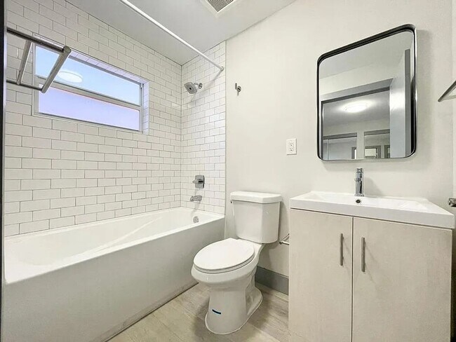 Building Photo - 1490 NW 55th Terrace