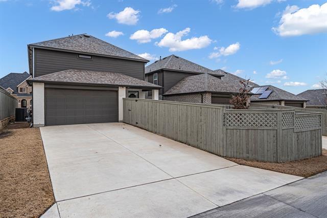 Building Photo - 2240 Shorthorn Dr