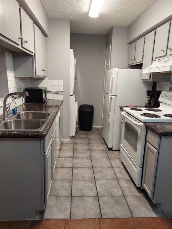Primary Photo - 12615 Brookglade Cir