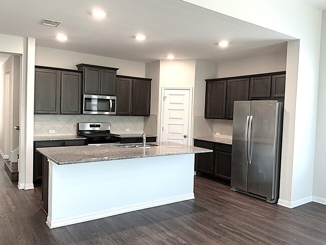 Building Photo - 5801 Kara Dr