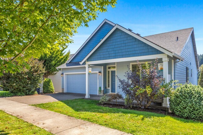 Building Photo - 5-bed, 3-bath Home in Scenic West Salem