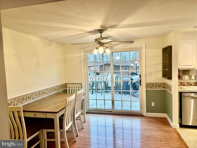 Building Photo - 14661 Rogers Ford Rd