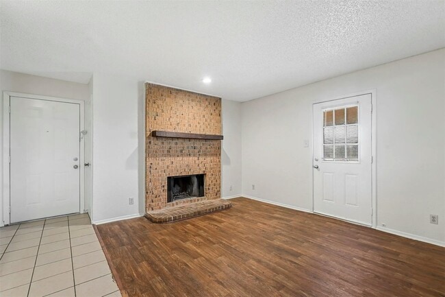 Building Photo - 6188 Vega Dr