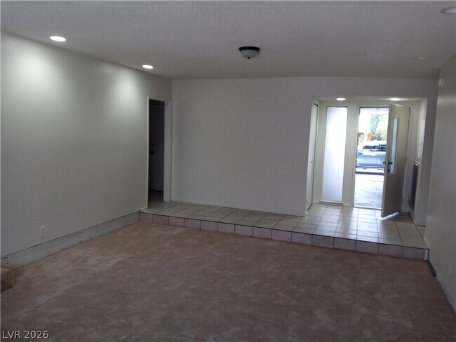 Building Photo - 212 Bradshaw Way