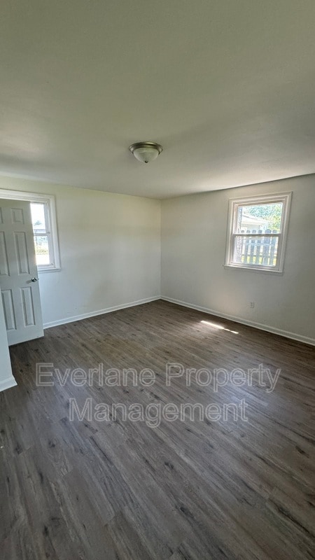 Building Photo - 1378 S 8th St