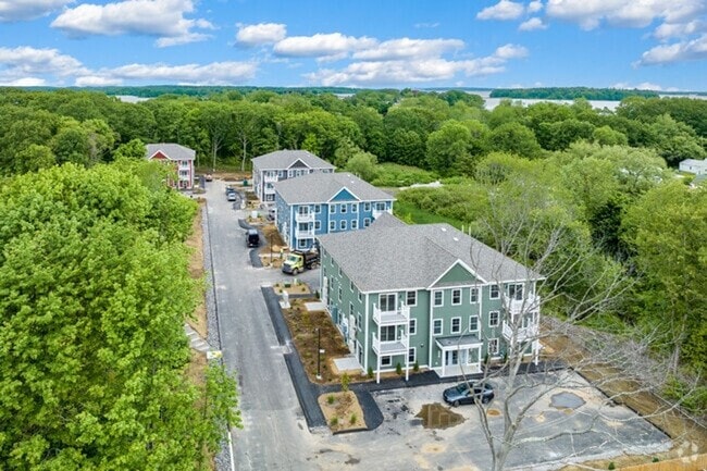 Building Photo - 29 Winchester Dr