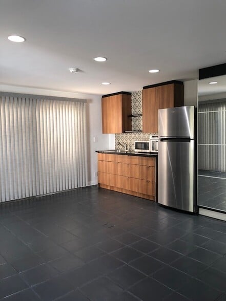 Building Photo - 10655 Coraline Pl