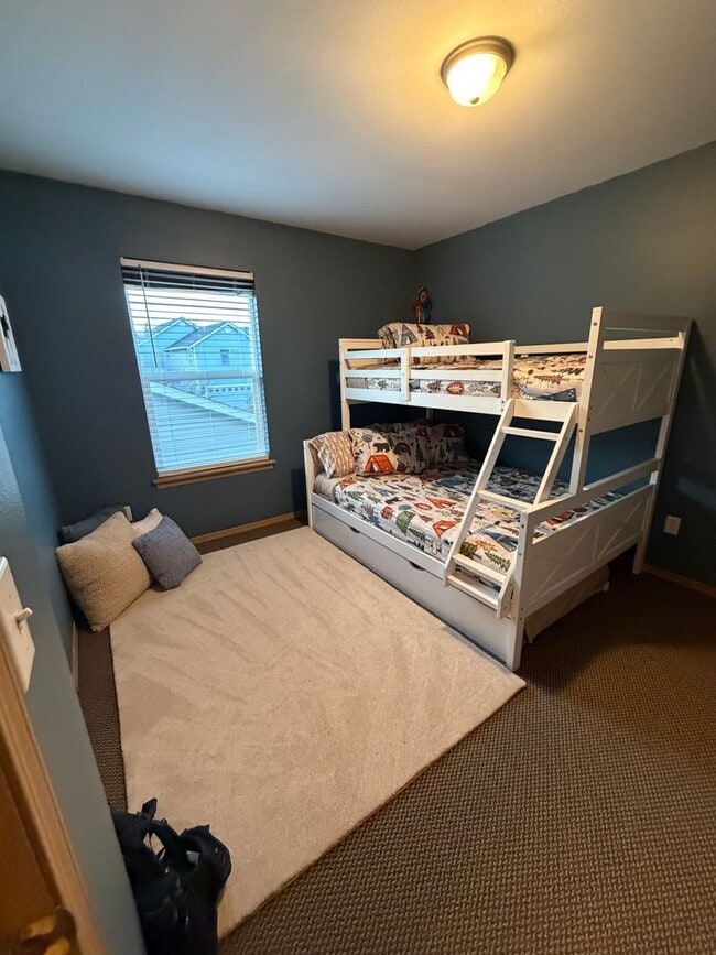 Building Photo - Charming 3-bedroom Dupont Home