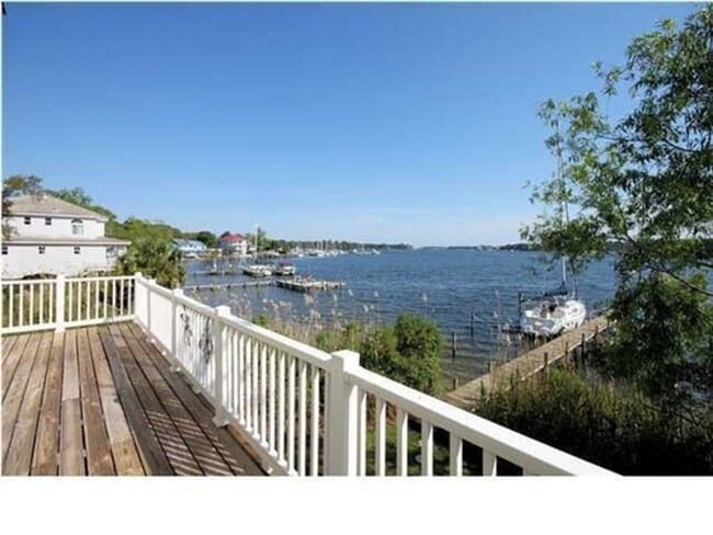 Building Photo - Waterfront Unit in Niceville