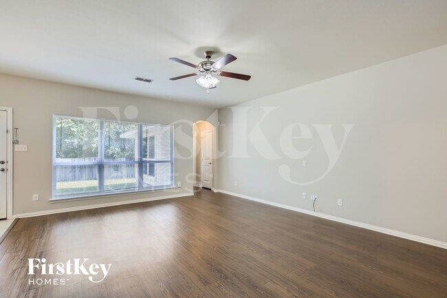 Building Photo - 278 Meadowcrest Dr
