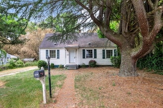 Building Photo - 819 Boroughbridge Rd