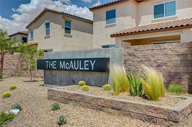 Building Photo - 206 Callen Falls Ave