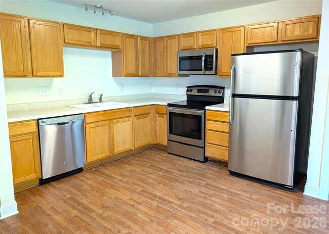 Building Photo - 2409 Trace Creek Dr