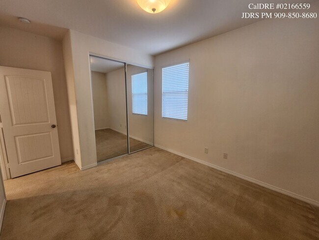 Building Photo - Eastvale 3 Bedroom Home