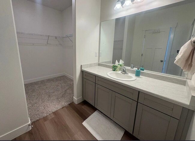 Building Photo - Luxury (partially furnished) condo for rent at Gardner Point Lehi!