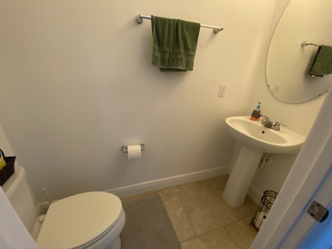 2nd floor-half bathroom - 10814 Sunset Ridge Ln