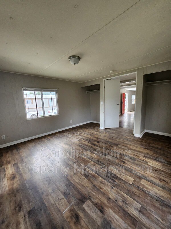 Building Photo - 2807 Blacksburg Rd