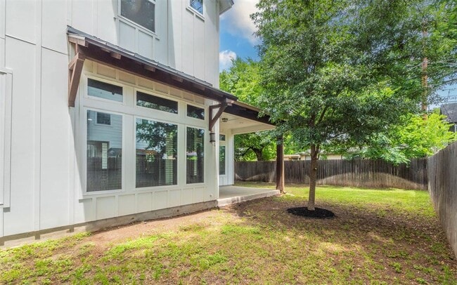 Building Photo - 1128 Gunter St