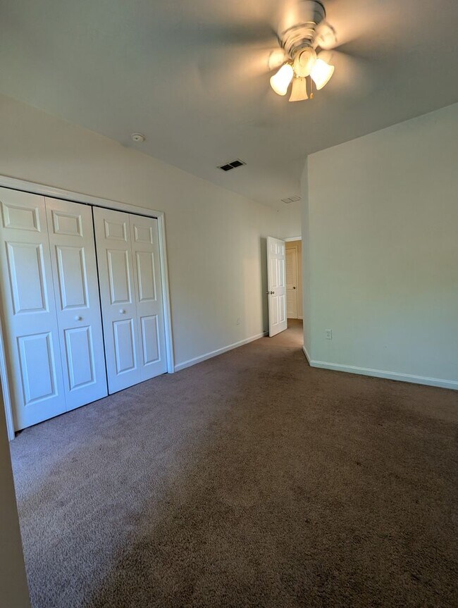 Building Photo - 4126 SW 15 Pl