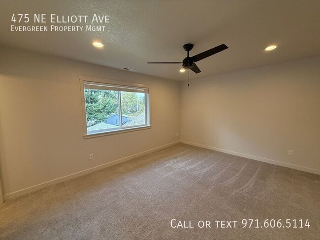 Building Photo - 475 NE Elliott Ave