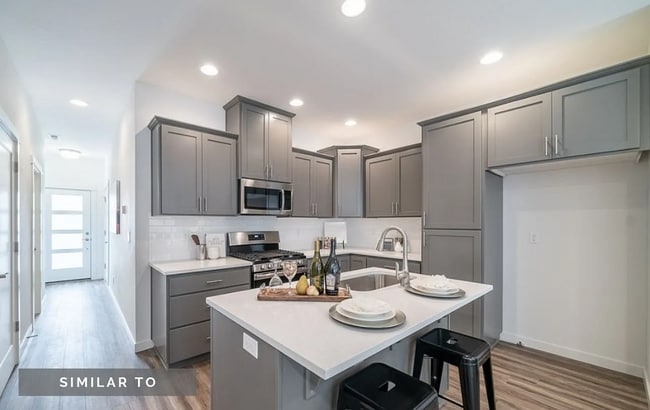 Building Photo - Newer South Salem Townhome - 2 Bedroom Plu...