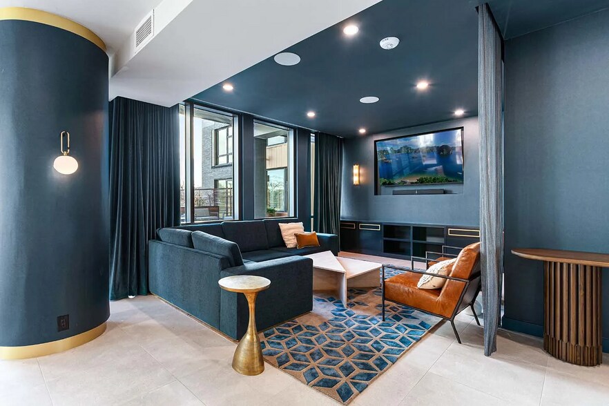 Building Photo - 1215 N Fayette St