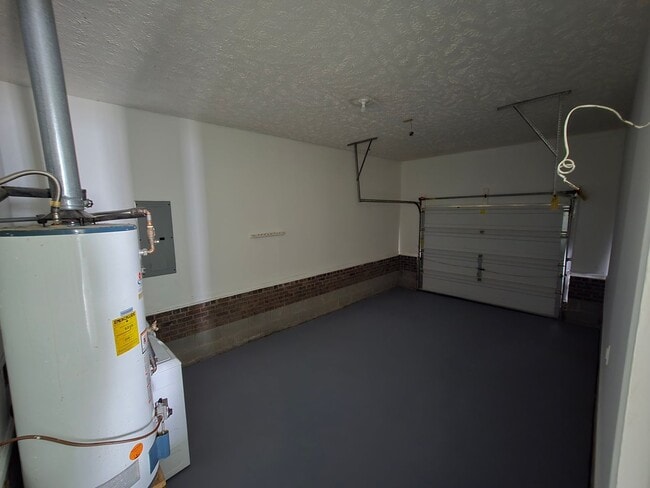 Building Photo - 1521 Kara Ct