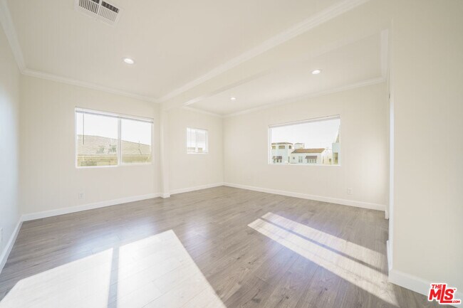 Building Photo - 136 N Rampart Blvd