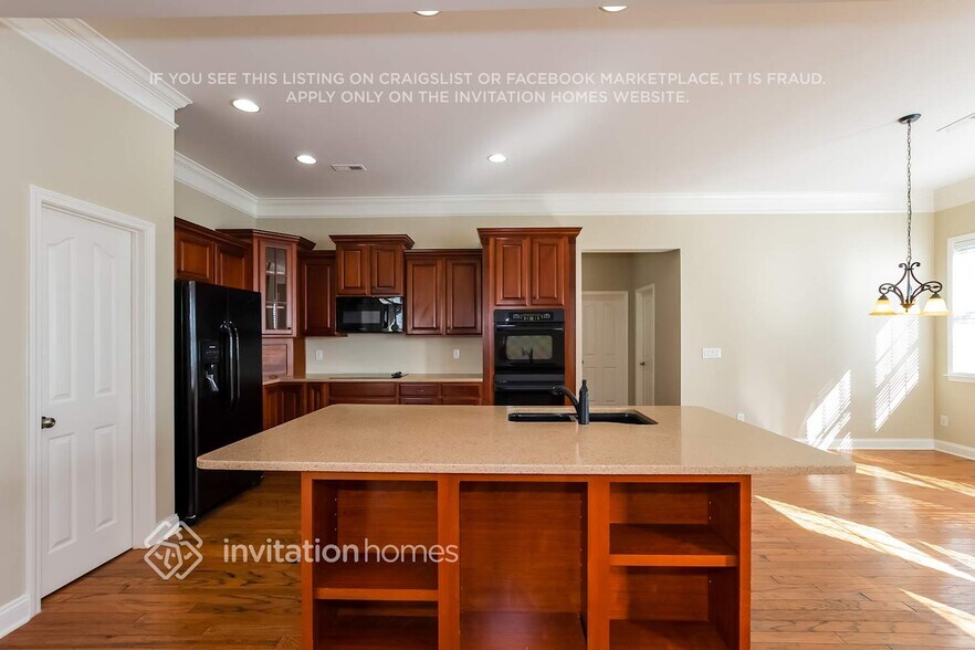 Building Photo - 2301 Powatan Ct