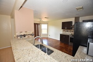 Building Photo - 83 Viking Oak