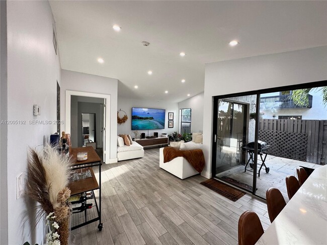 Building Photo - 4840 SW 149th Ct