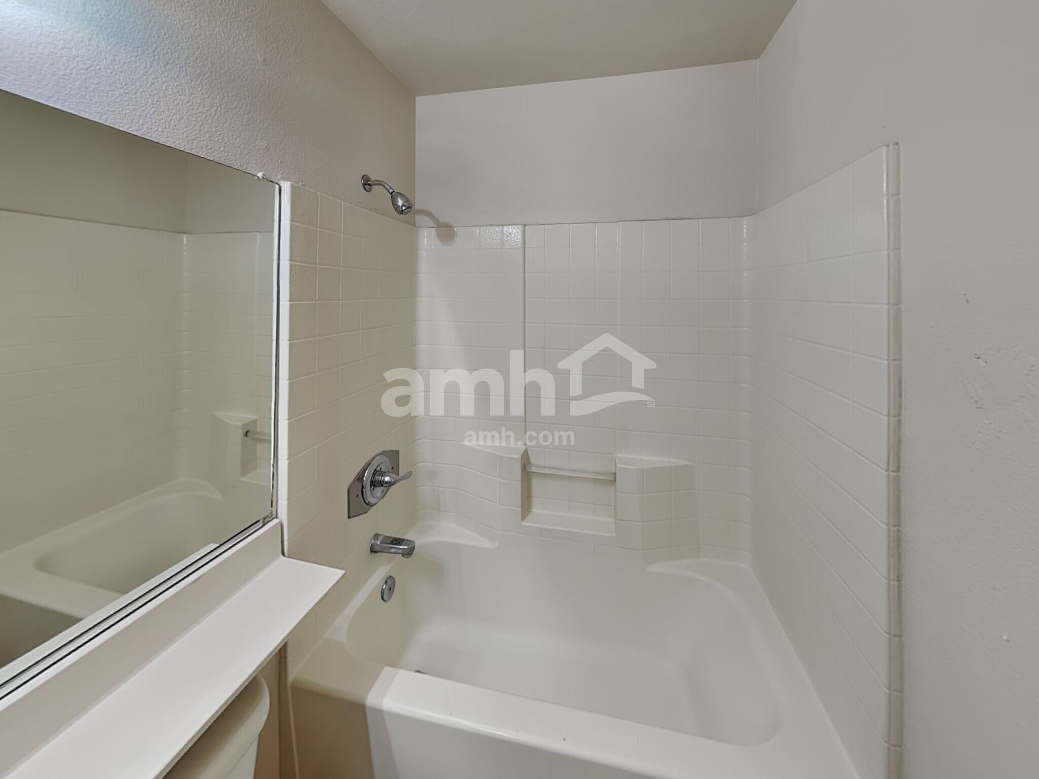 Building Photo - 2727 N 87th Ave