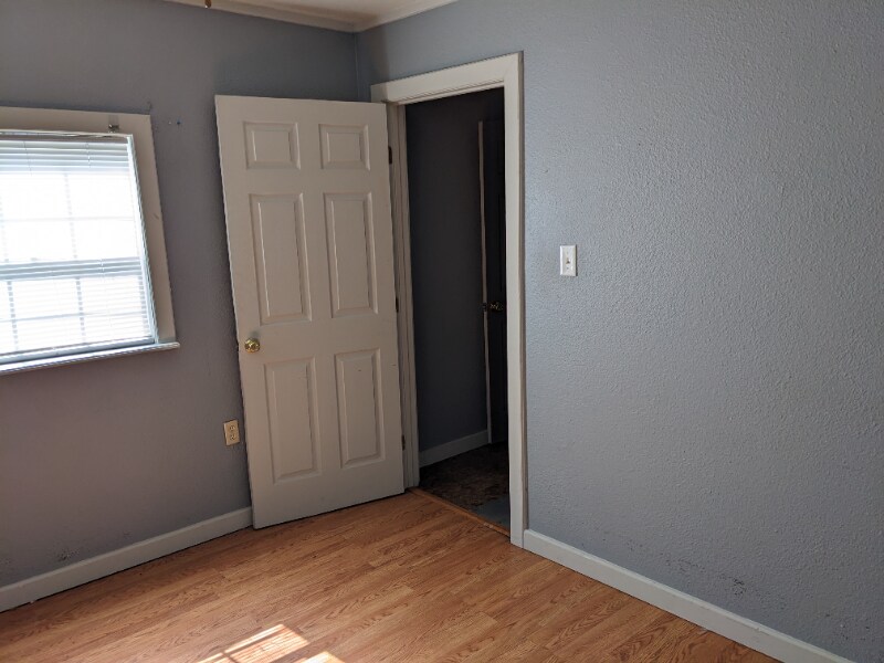 Building Photo - 142 County Rd 4366