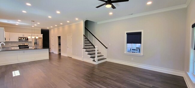 Building Photo - Beautiful 2 story home in heart of Church ...