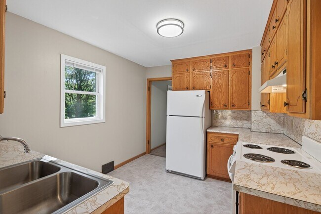 Building Photo - Acreage Property
