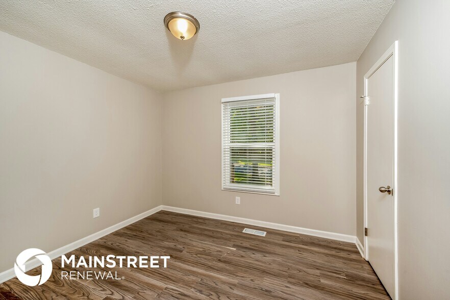 Building Photo - 6482 Chrissy Dr