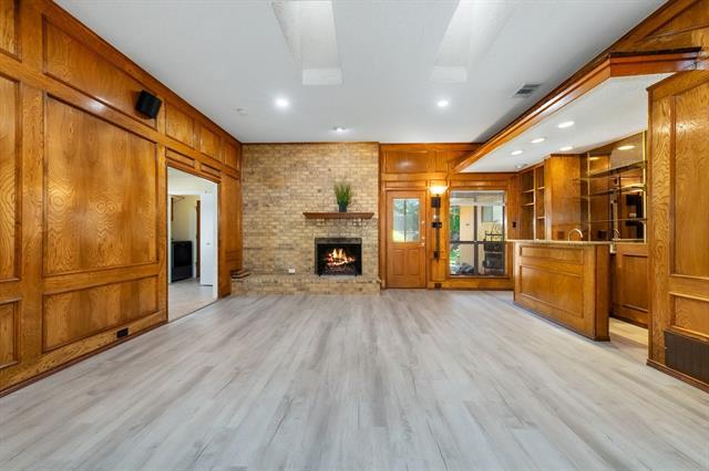 Building Photo - 2601 Richland Dr
